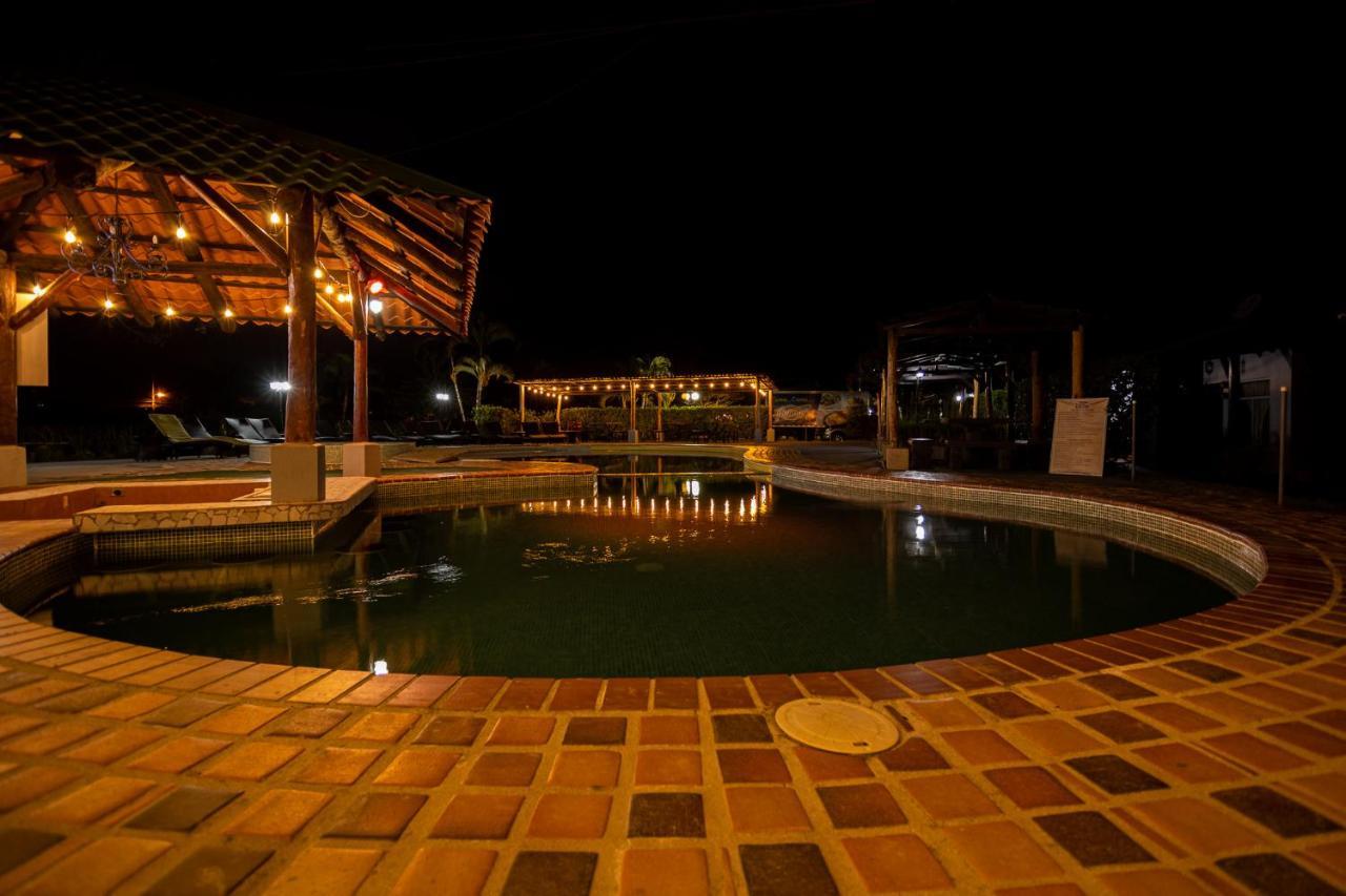 Hotel El Rancho Quepos Luaran gambar