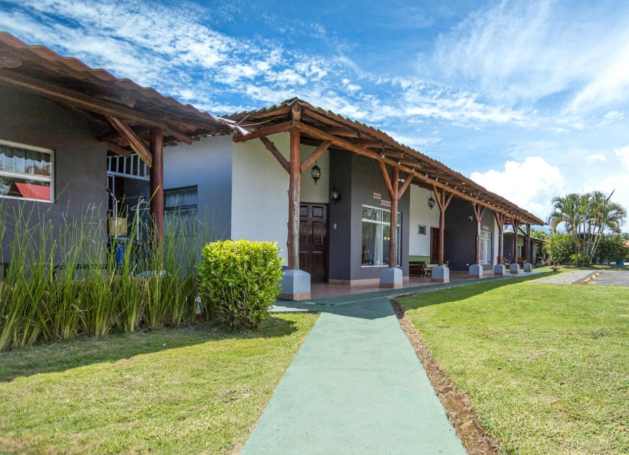 Hotel El Rancho Quepos Luaran gambar
