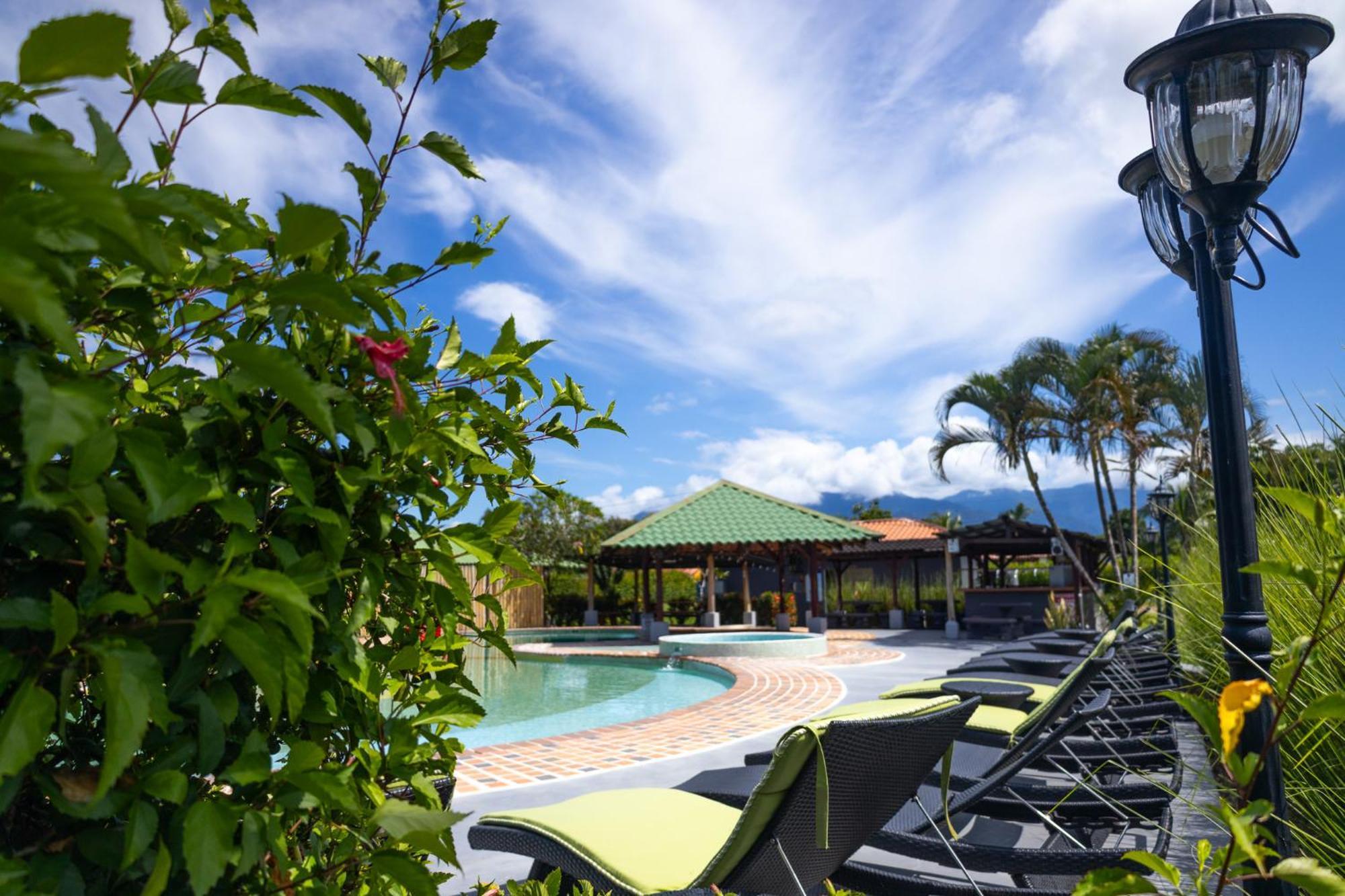 Hotel El Rancho Quepos Luaran gambar